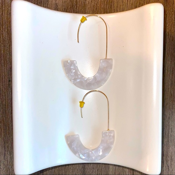 Acrylic Earrings Statement Tortoise Hoop Earrings in White - Picture 10 of 12